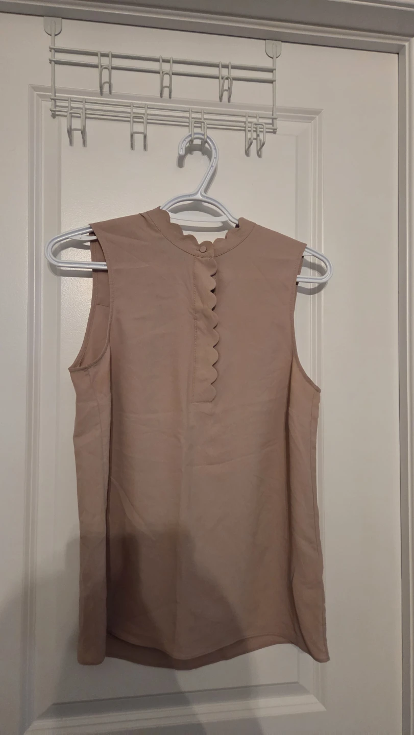 H&M Sleeveless Blouse