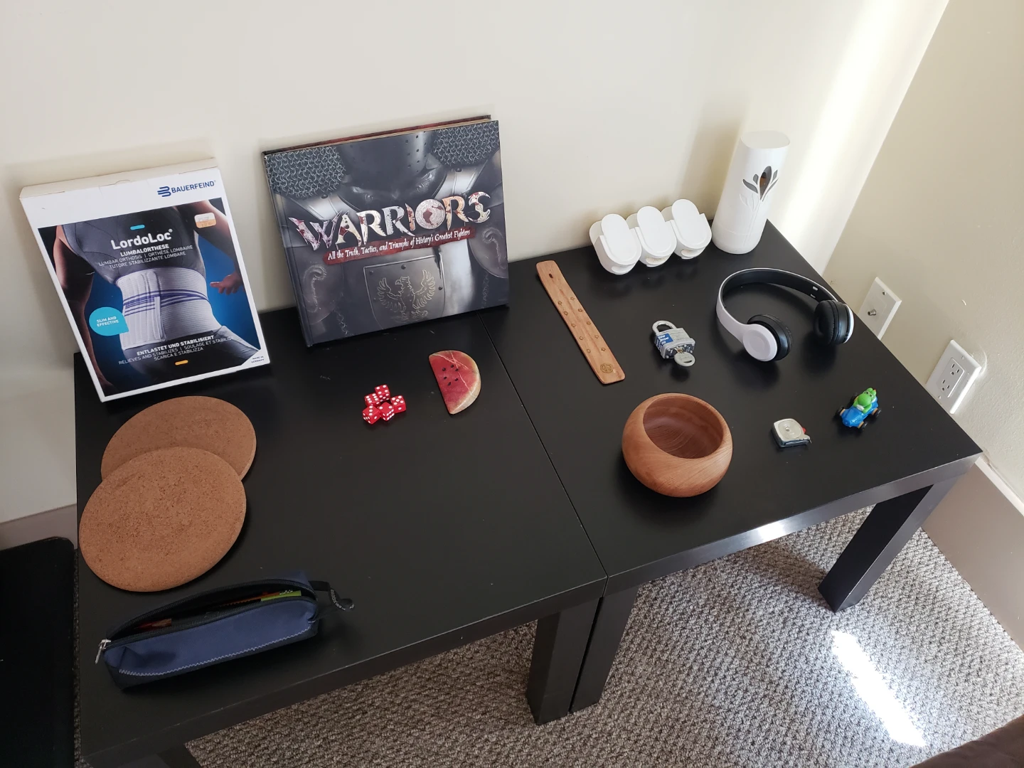 Random junk I need gone. Make me an offer. - photo 2