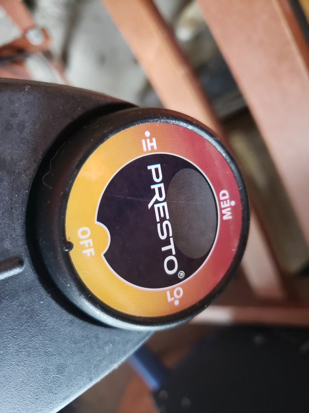 Presto HeatDish Plus Footlight Parabolic Heater - photo 3