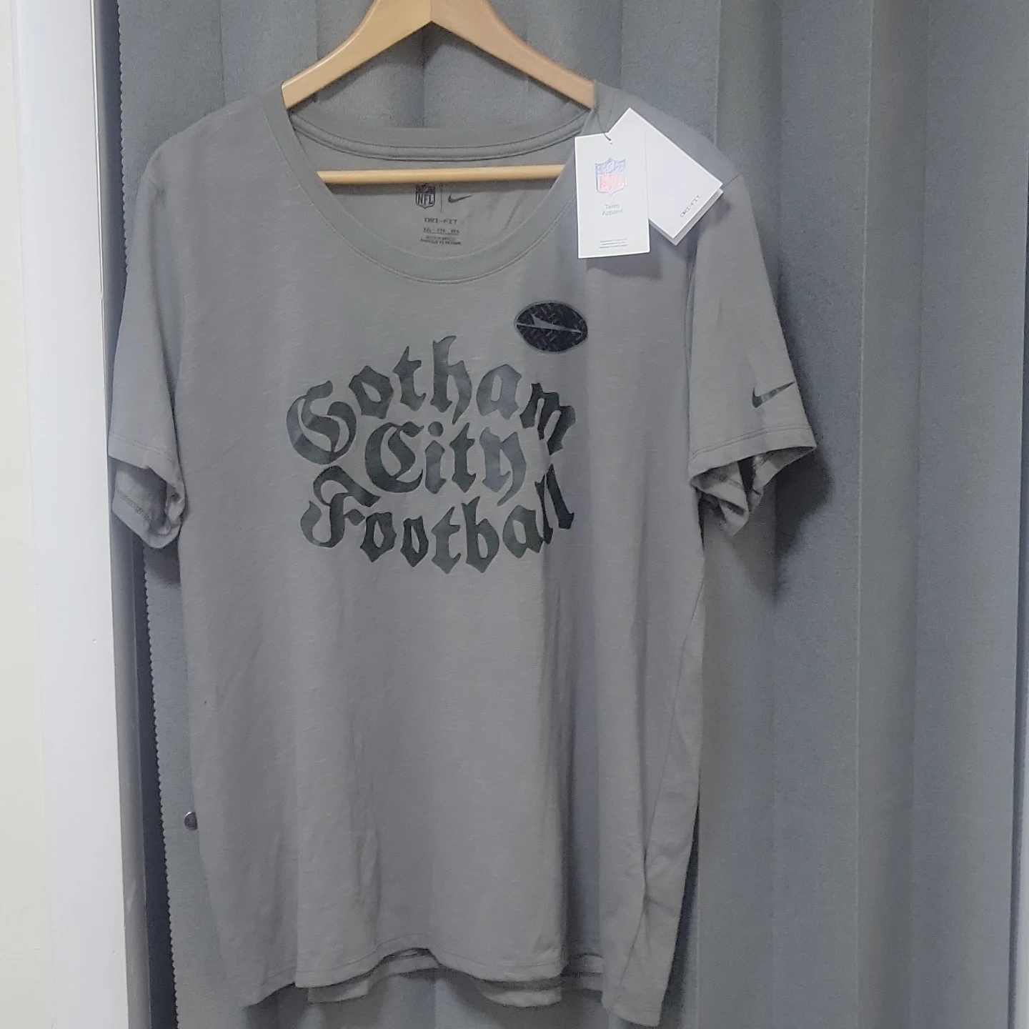 Nike NFL Gotham City Football XXL Dri-FIT T-Shirt - photo 3