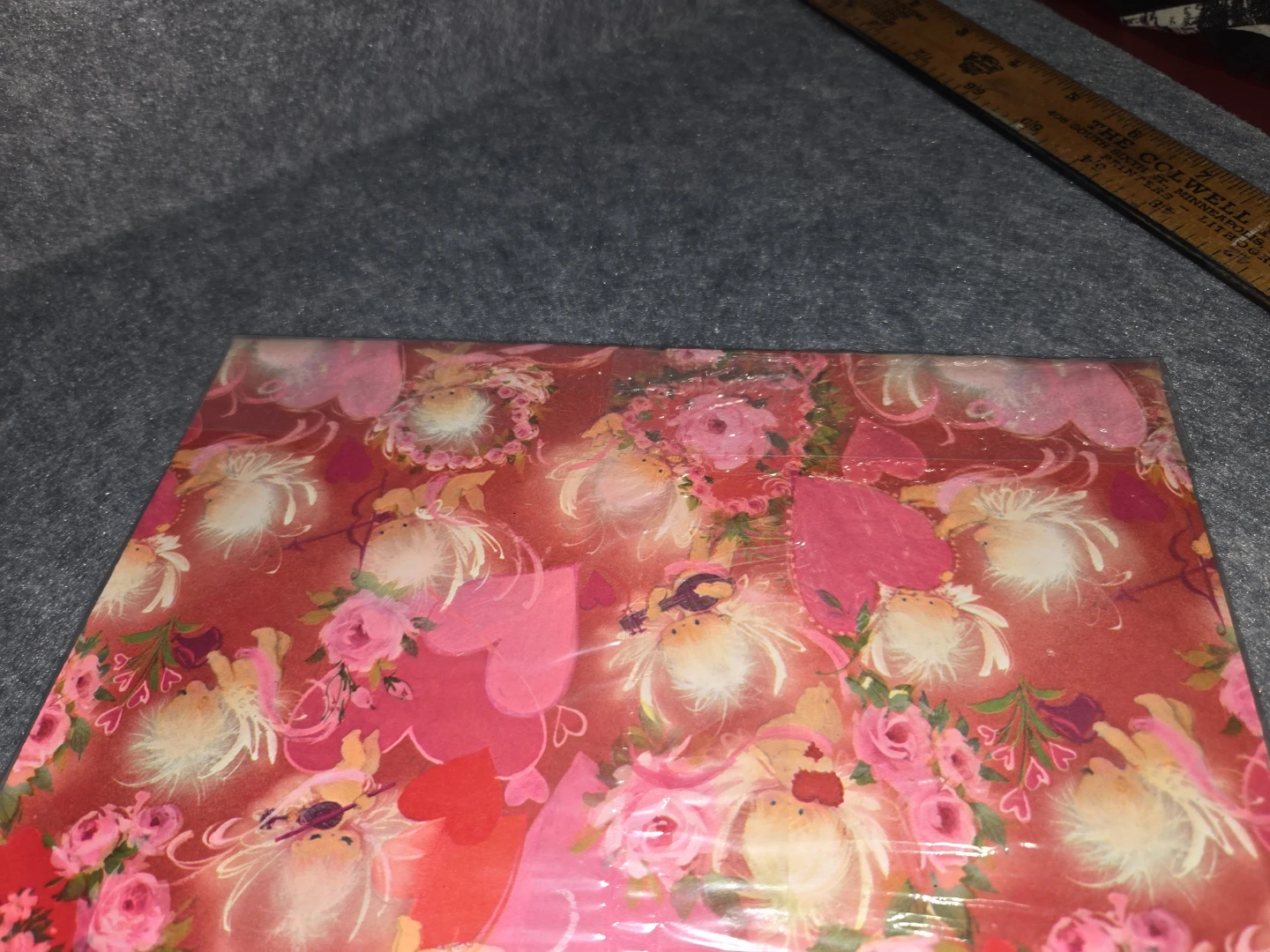 Hallmark Gift Wrap Valentines Day Theme 2 Sheets New In Bag - photo 4