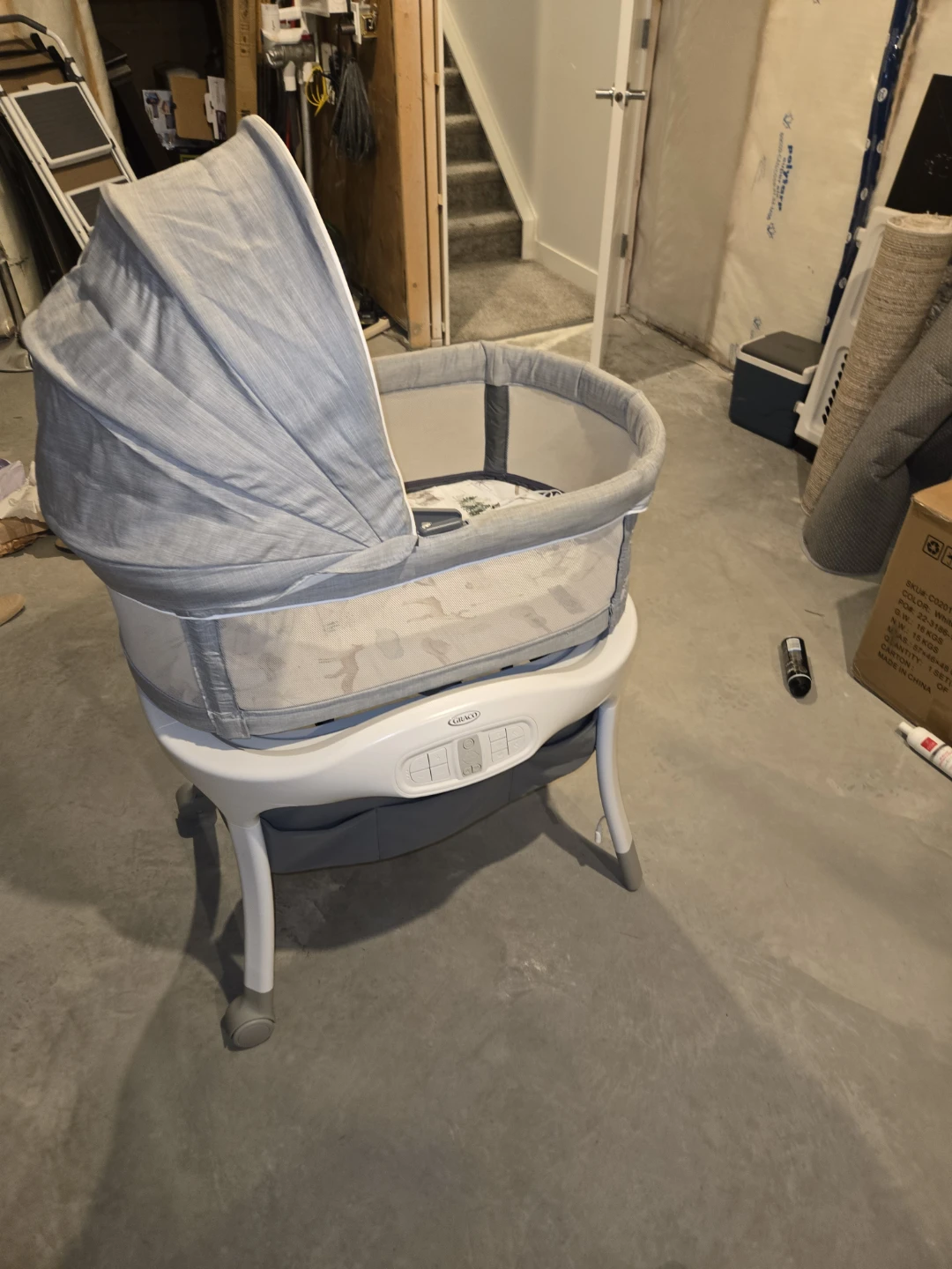 baby Bassinet for SALE. - photo 2