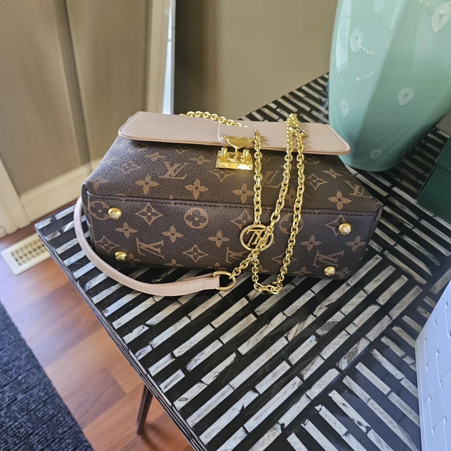 Louis Vuitton Monogram Bag - photo 2