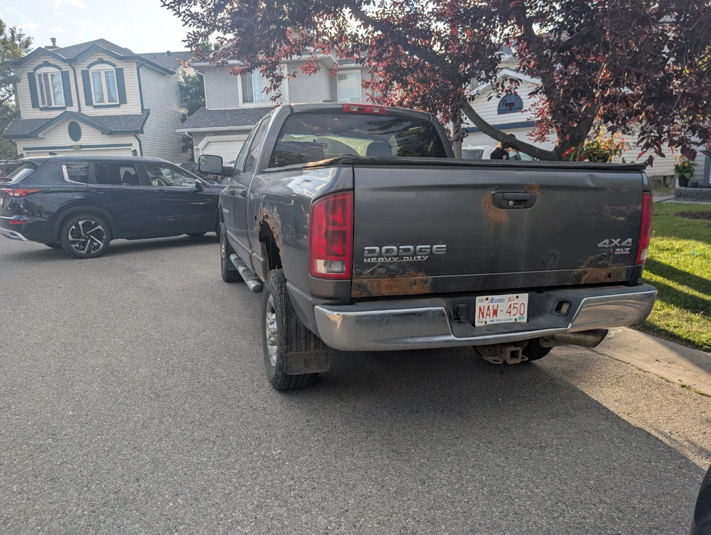 Dodge Ram 2500 Heavy Duty Pickup Truck - photo 2
