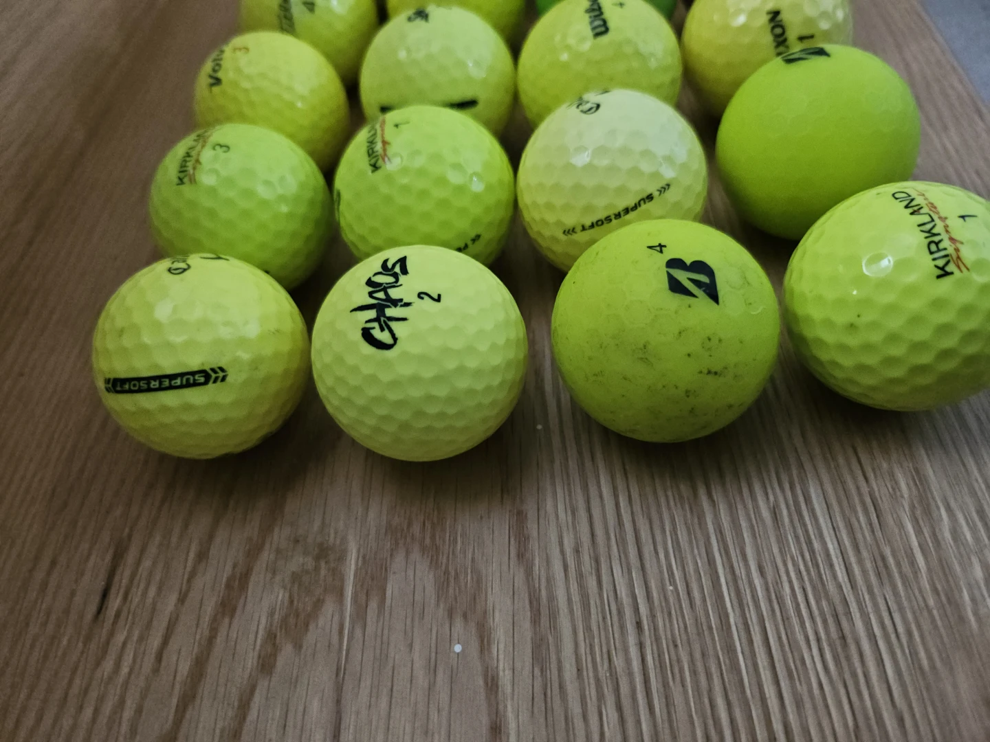 Mixed Brand Golf Balls (24 balls mostly yellow) - photo 2
