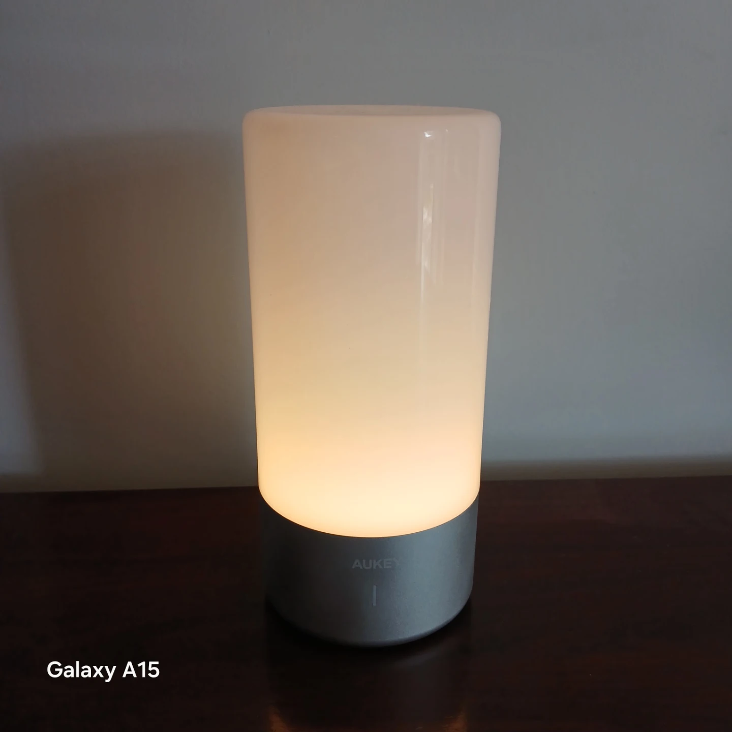 Moving sale - AUKEY Table Lamp - photo 2