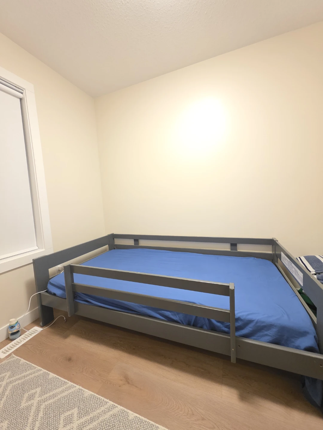 WOODEN BUNK BED - GOOD TIMBER - GOOD  CONDITION (2 beds) - photo 2