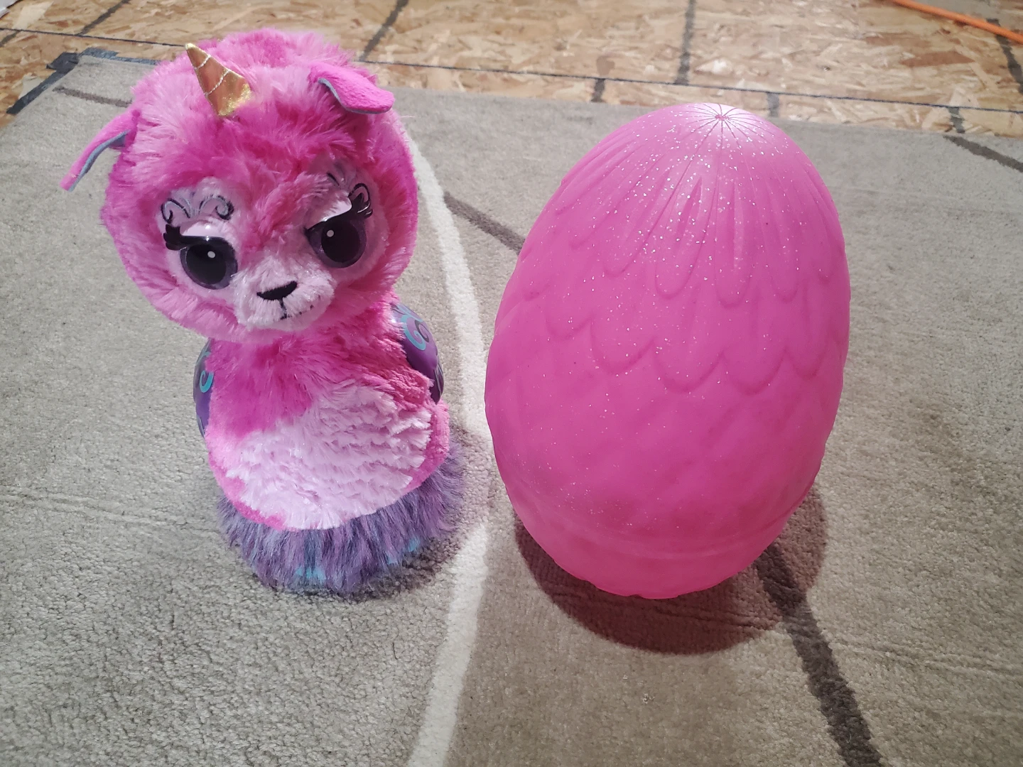 Hatchimals WOW  Llalacorn Interactive toy