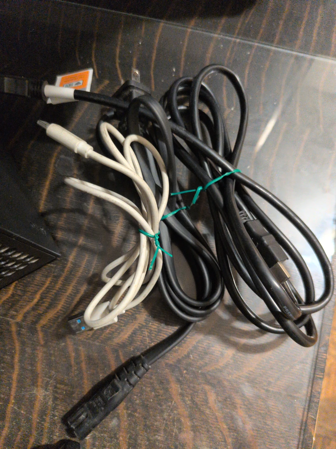 1 TB Xbox series x with disc drive and controller - photo 5