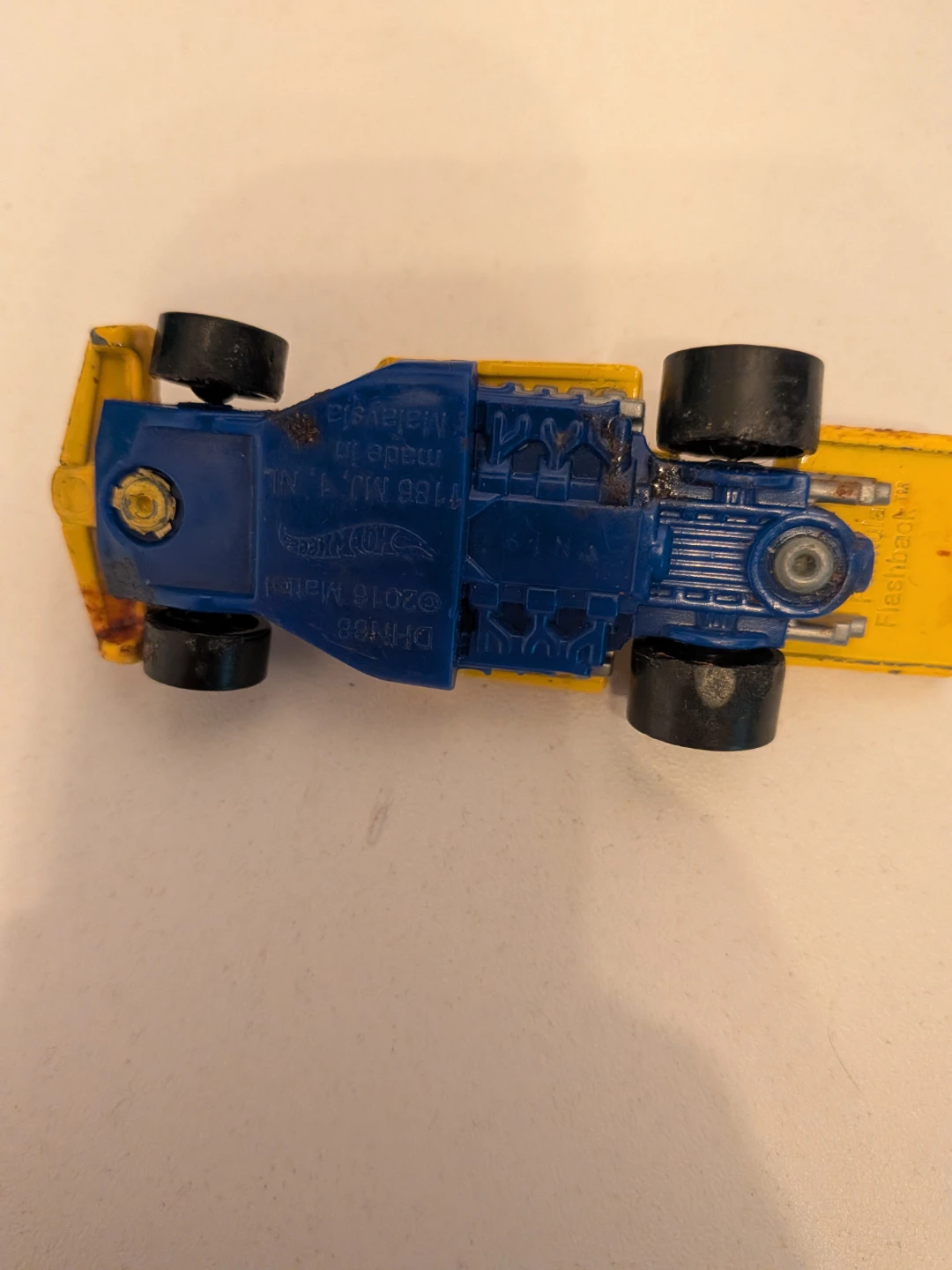 Hot Wheels Flashback #8 Race Car - photo 5