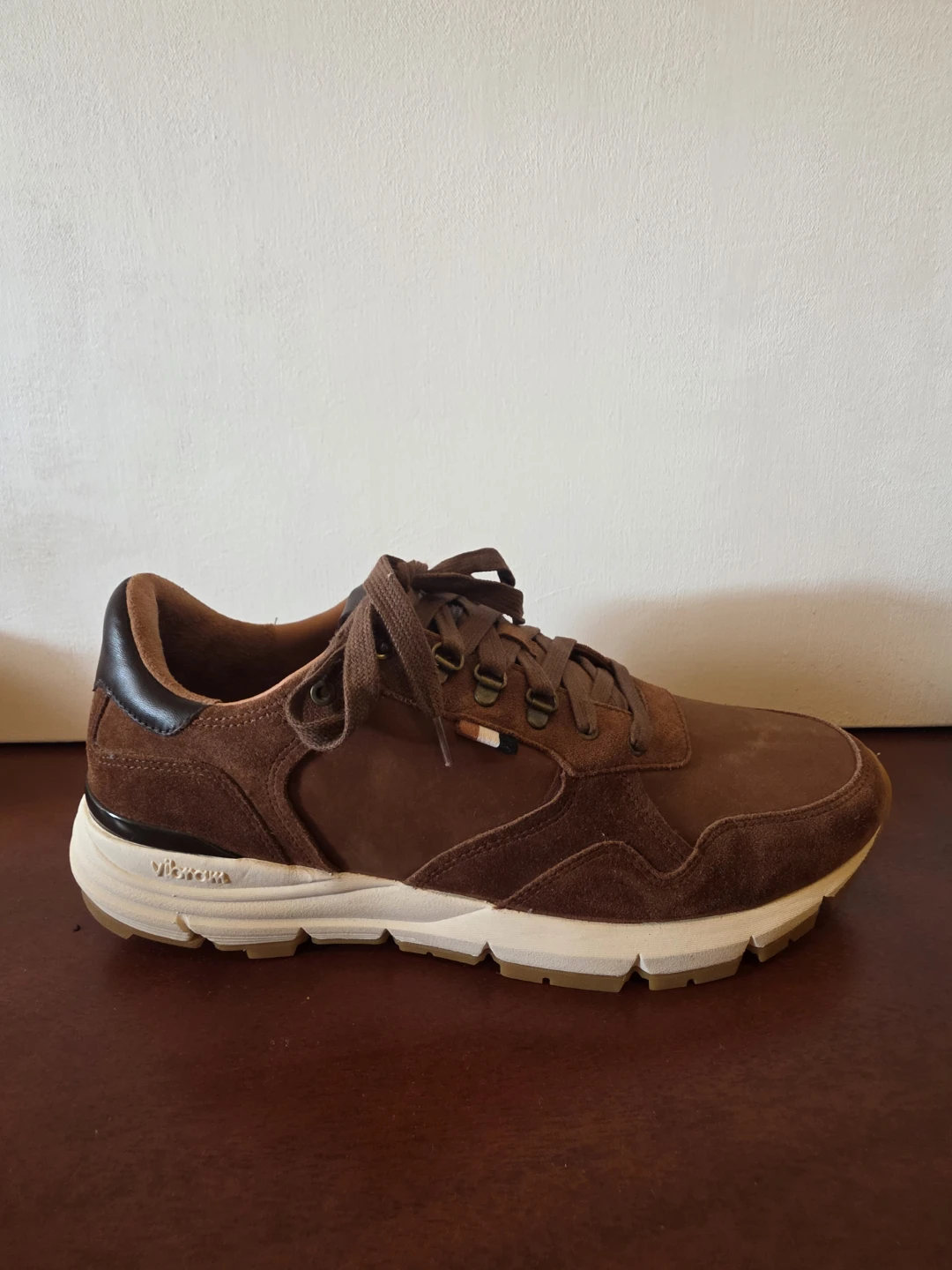 Vibram Brown Leather Walking Shoes - photo 3