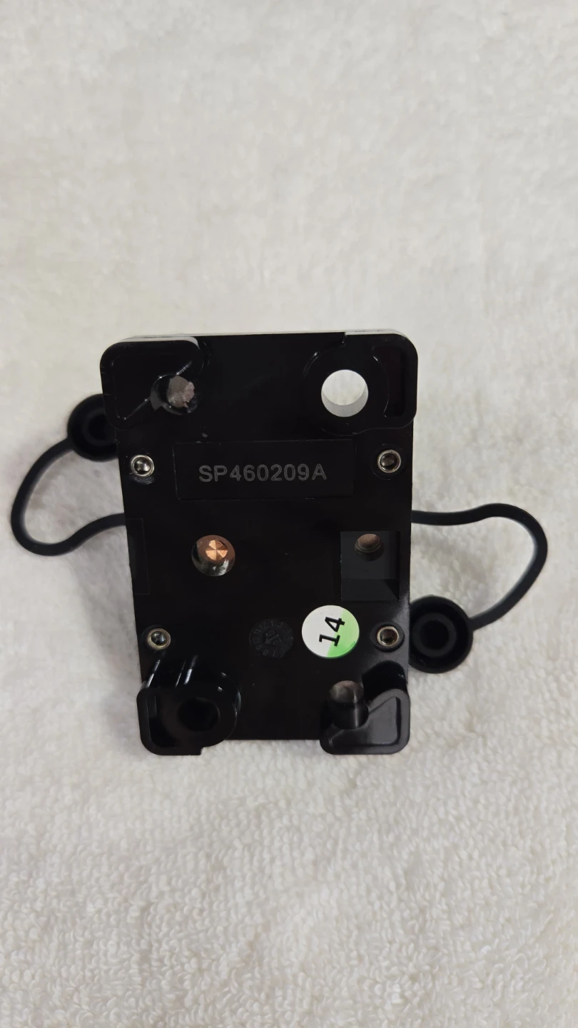 20A Waterproof Circuit Breaker - photo 3