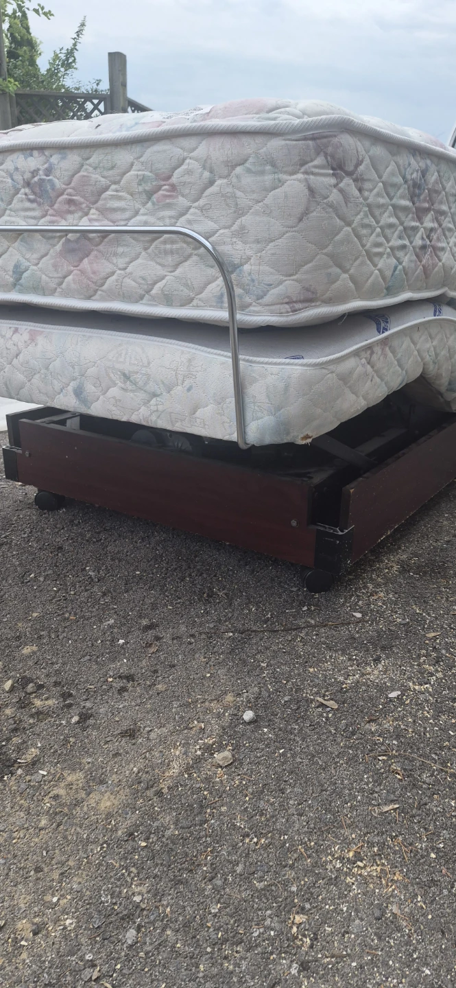 Adjustable Twin Mattress with Remote - photo 3