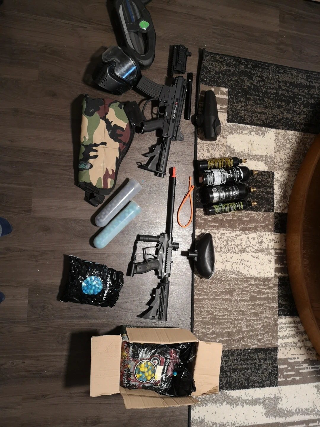 Paintball Bundle: Tippmann & Spyder MR100