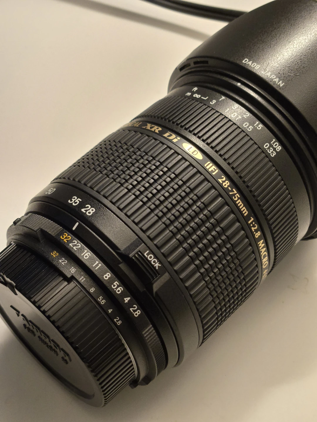 Tamron 28-75 f2.8 Macro Lens for Nikon