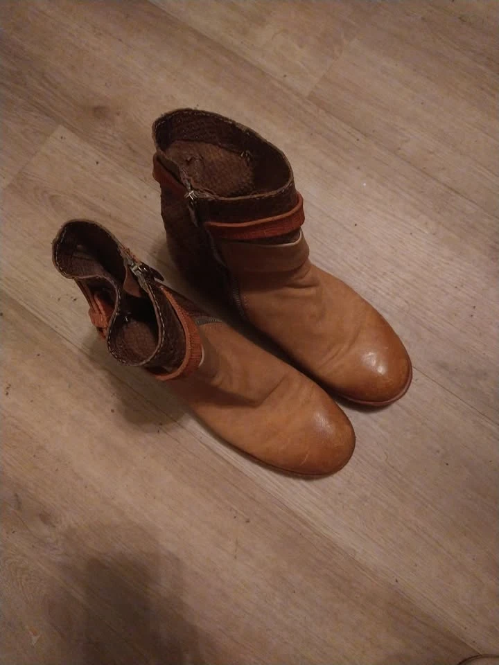 A.S. 98 Women's Brown Leather Ankle Boots