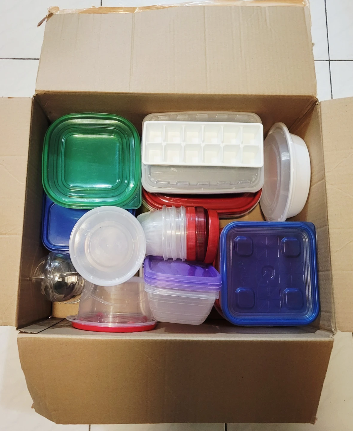 CONTAINERS - photo 3