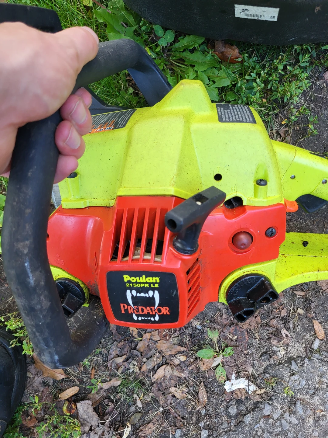 Poulan Predator Chainsaw and Case - photo 2