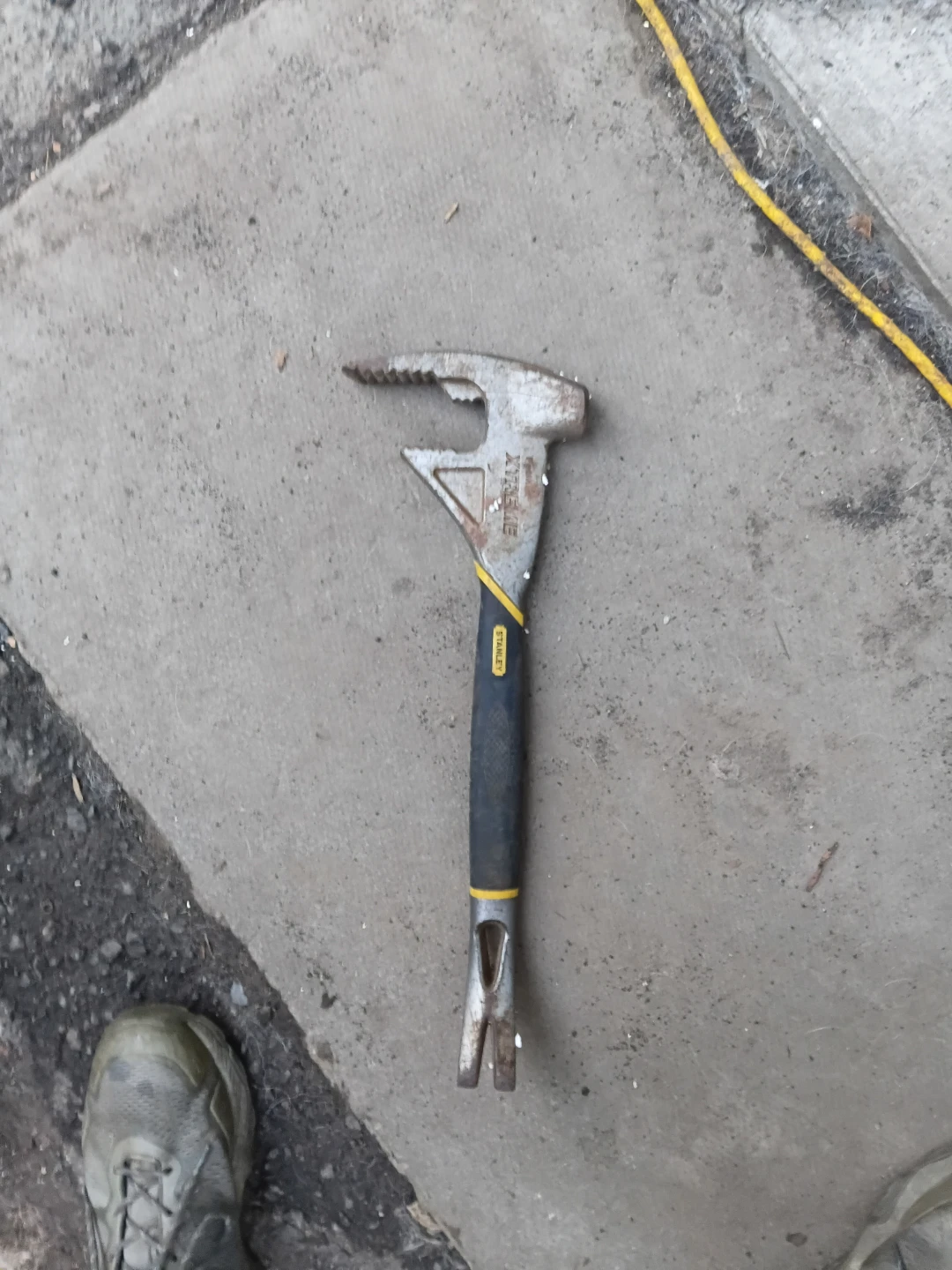 Stanley Pry Bar Hammer Tool