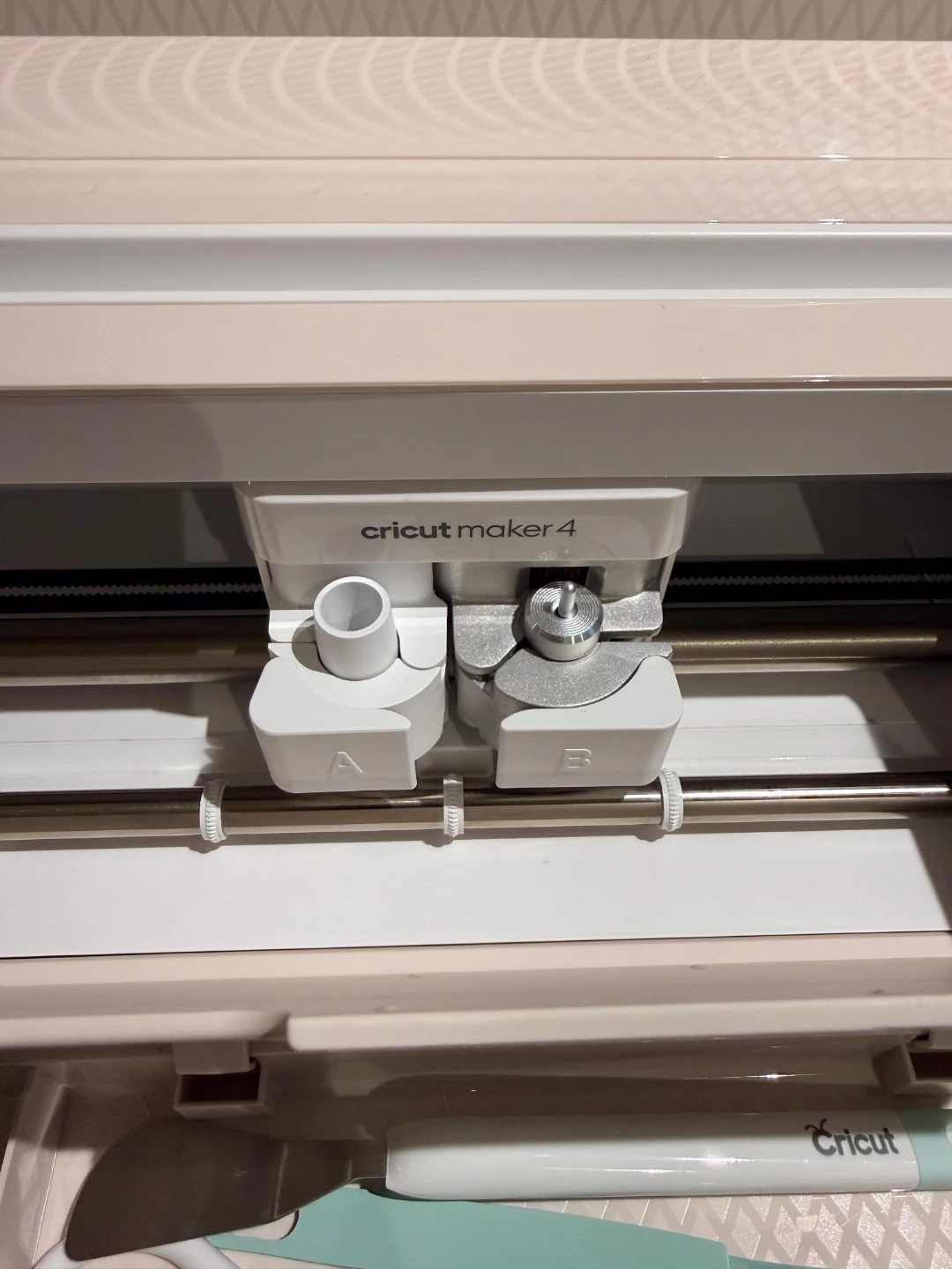 Cricut Maker 4 Complete Craft Bundle - photo 2