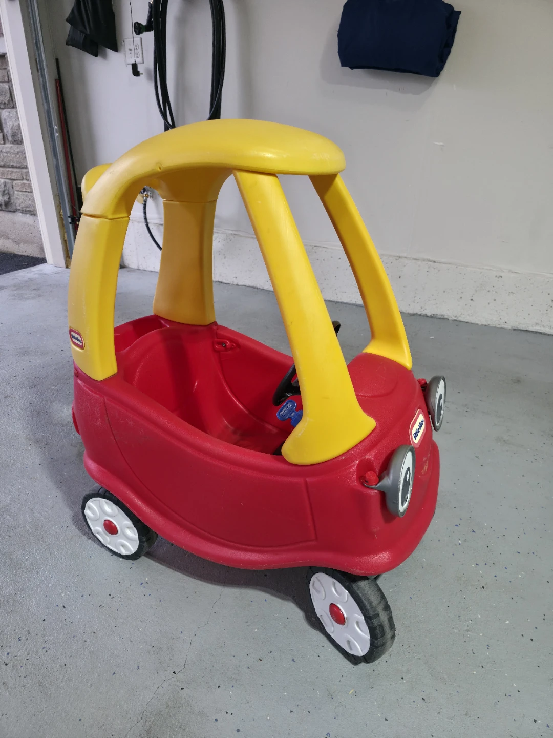 USED - Little Tikes Cozy Coupe Ride-On Toy Car
