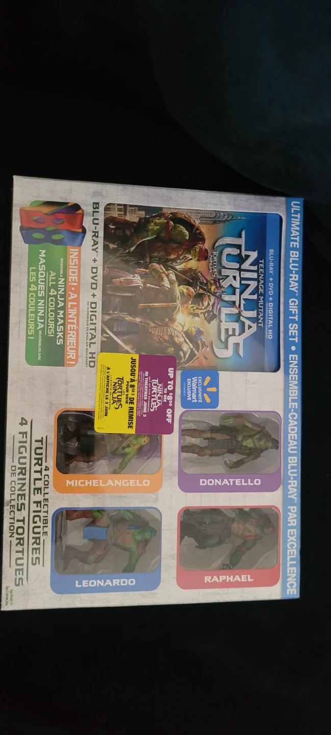 Ultimate Blu-ray Gift Set with Figures