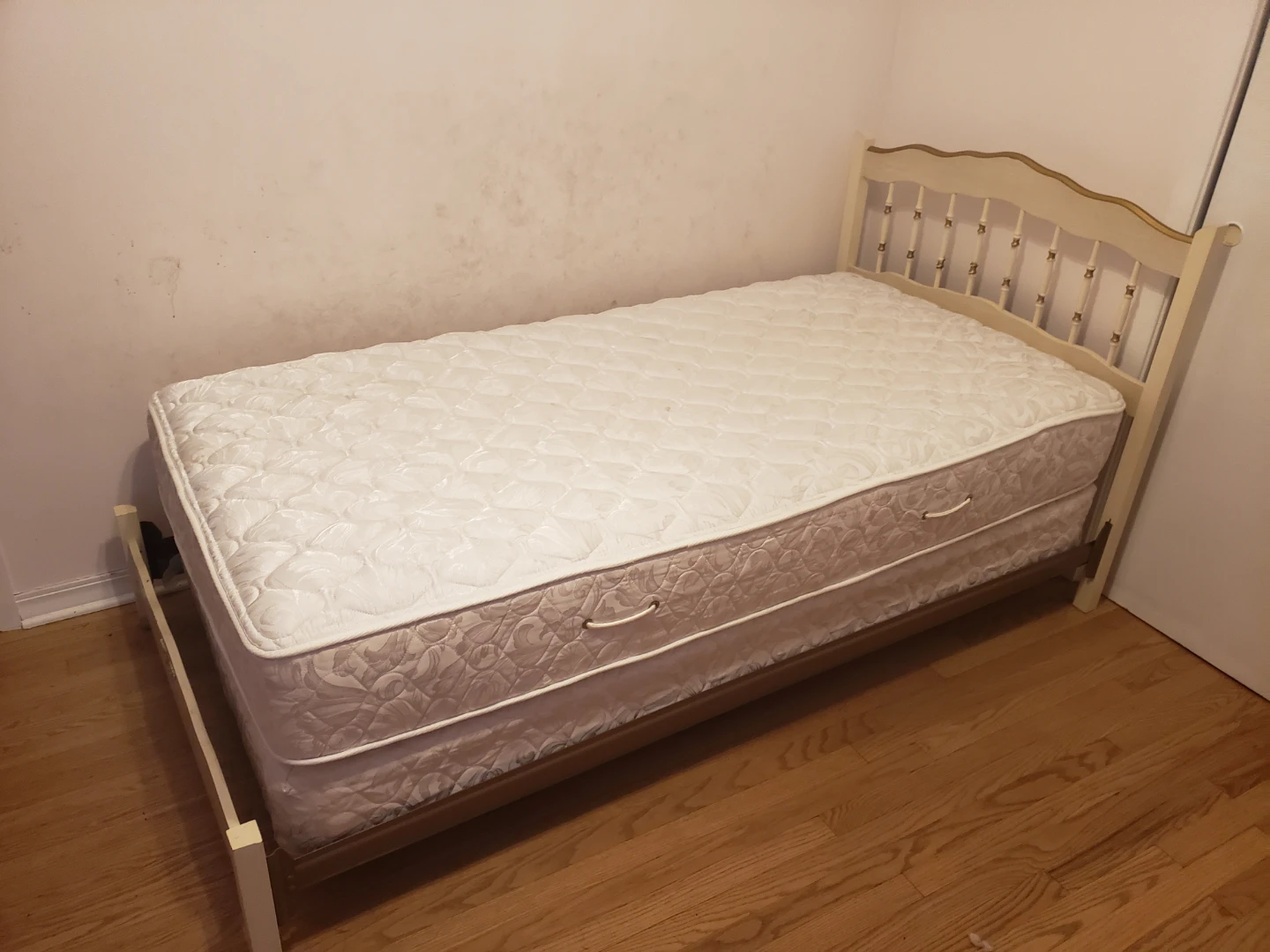 Twin Bed Frame with Mattress - photo 4