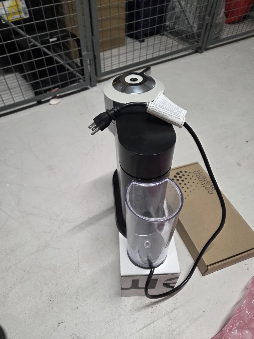 Nespresso VertuoPlus Coffee Machine - photo 4