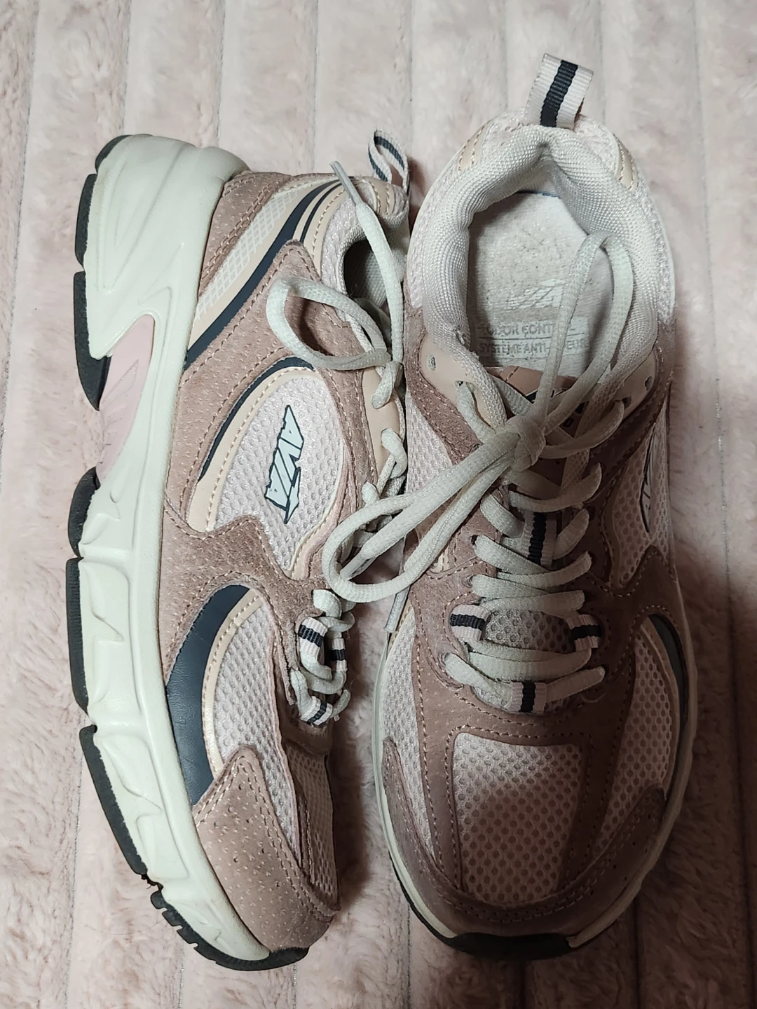 Avia Women's Athletic Shoes - photo 2