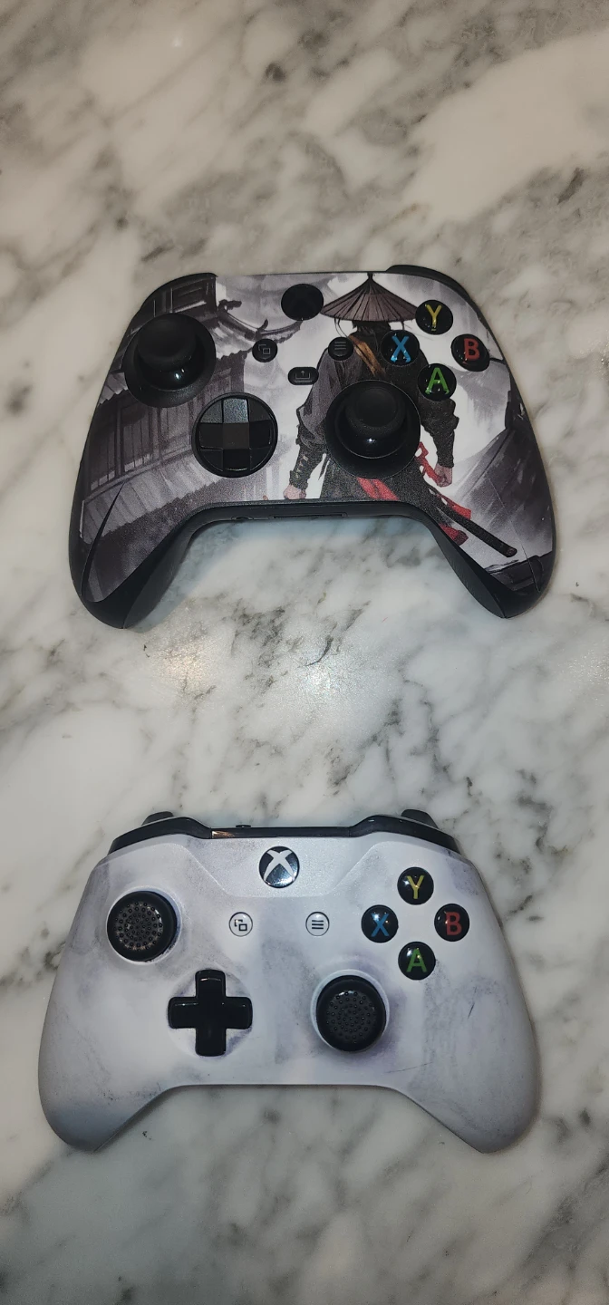 Xbox Wireless Controllers series x& one - photo 2