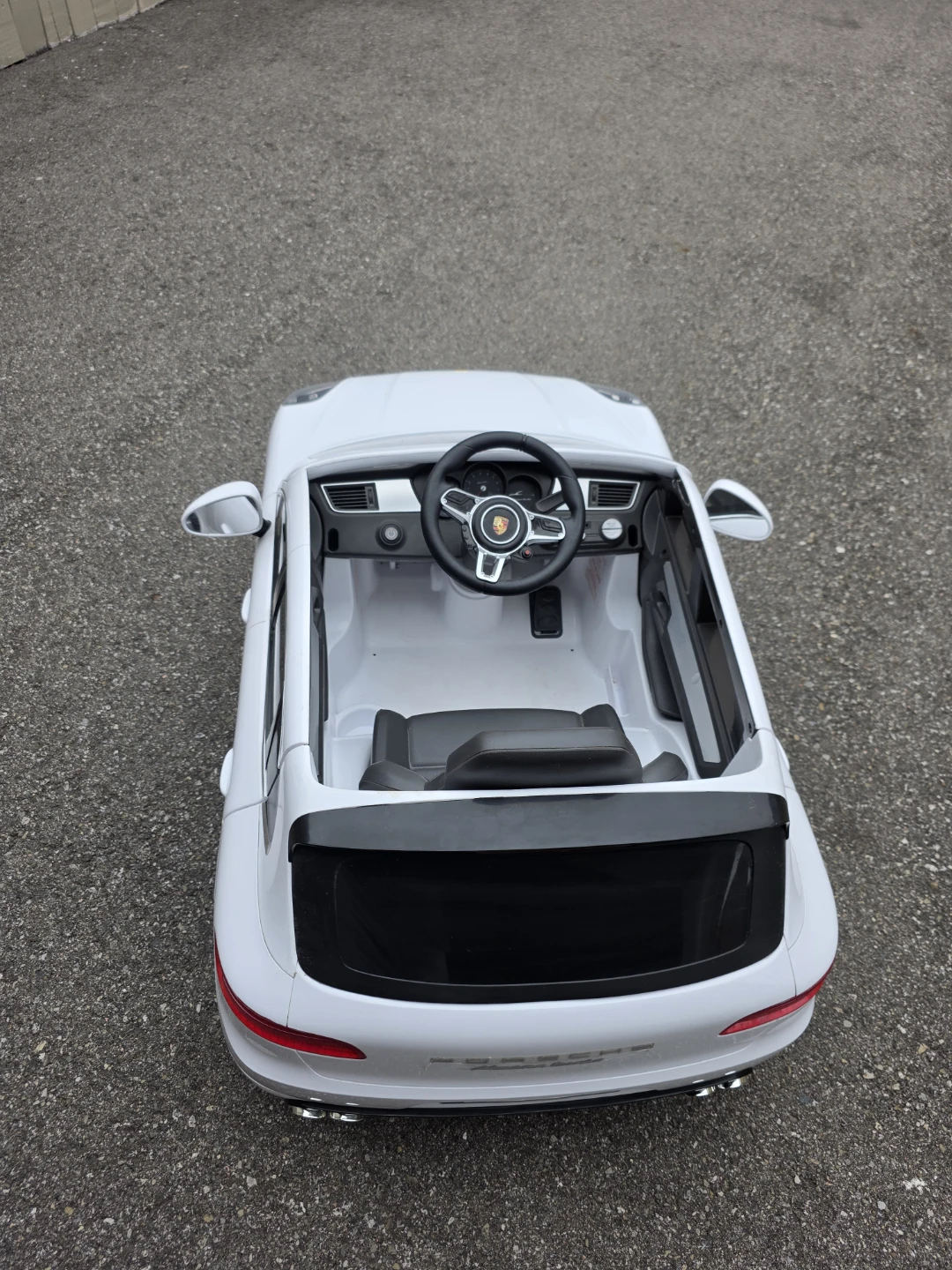 White Porsche Macan Ride-On Car