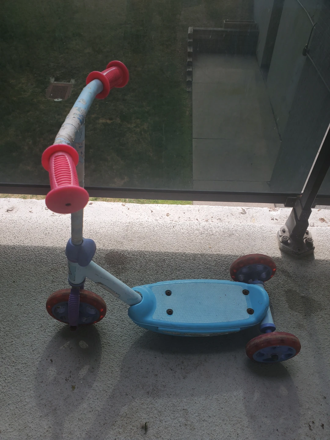 Blue 3-Wheel Scooter - photo 2