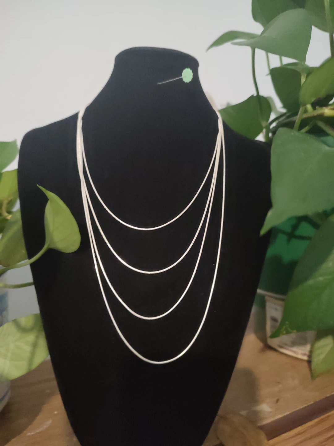 Necklets chains