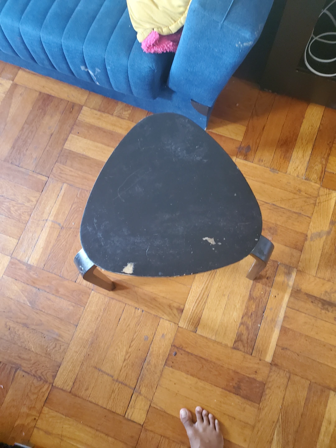Black Triangle Side Table - photo 2