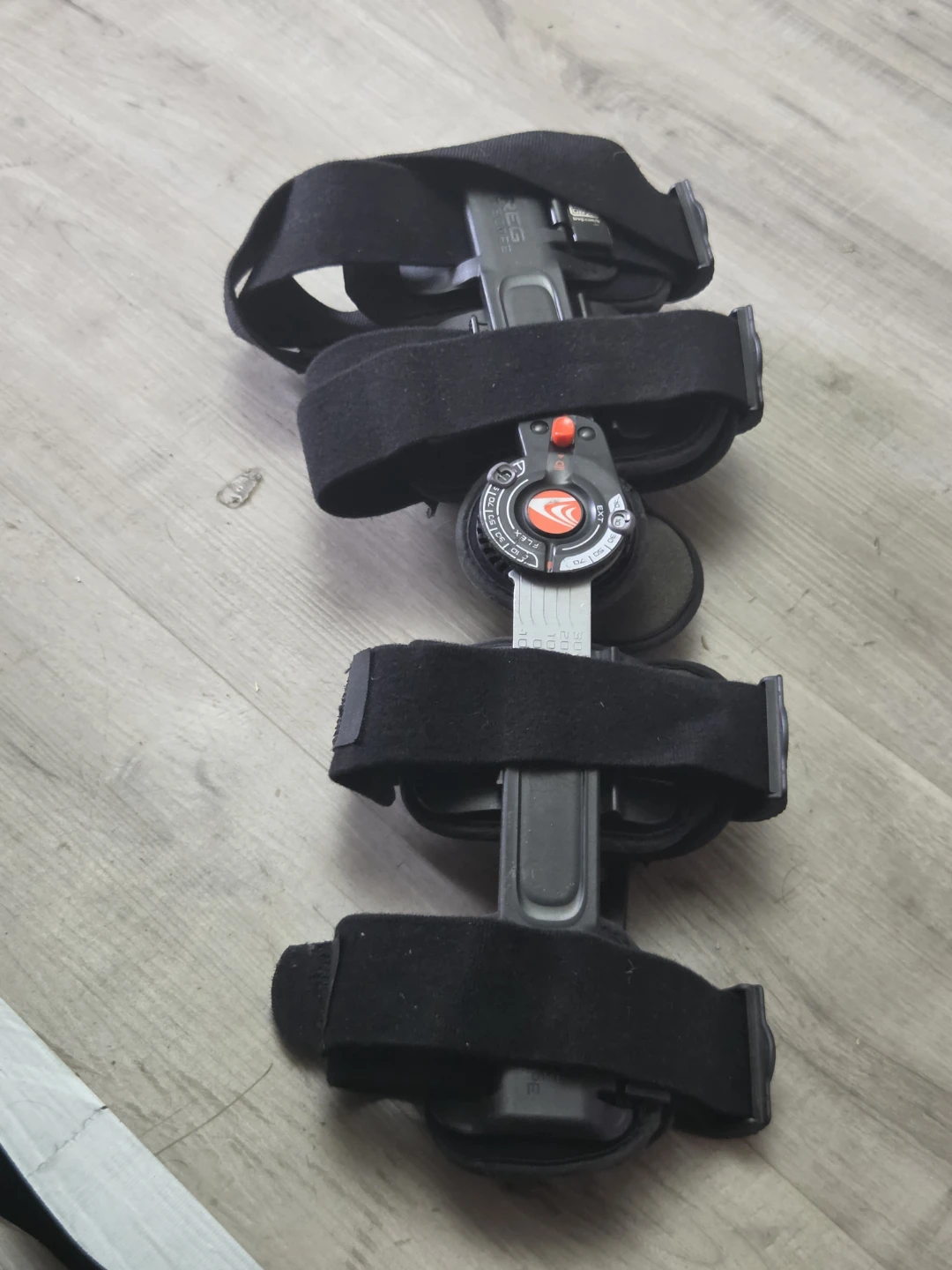 BREG  T-SCOPE KNEE Brace