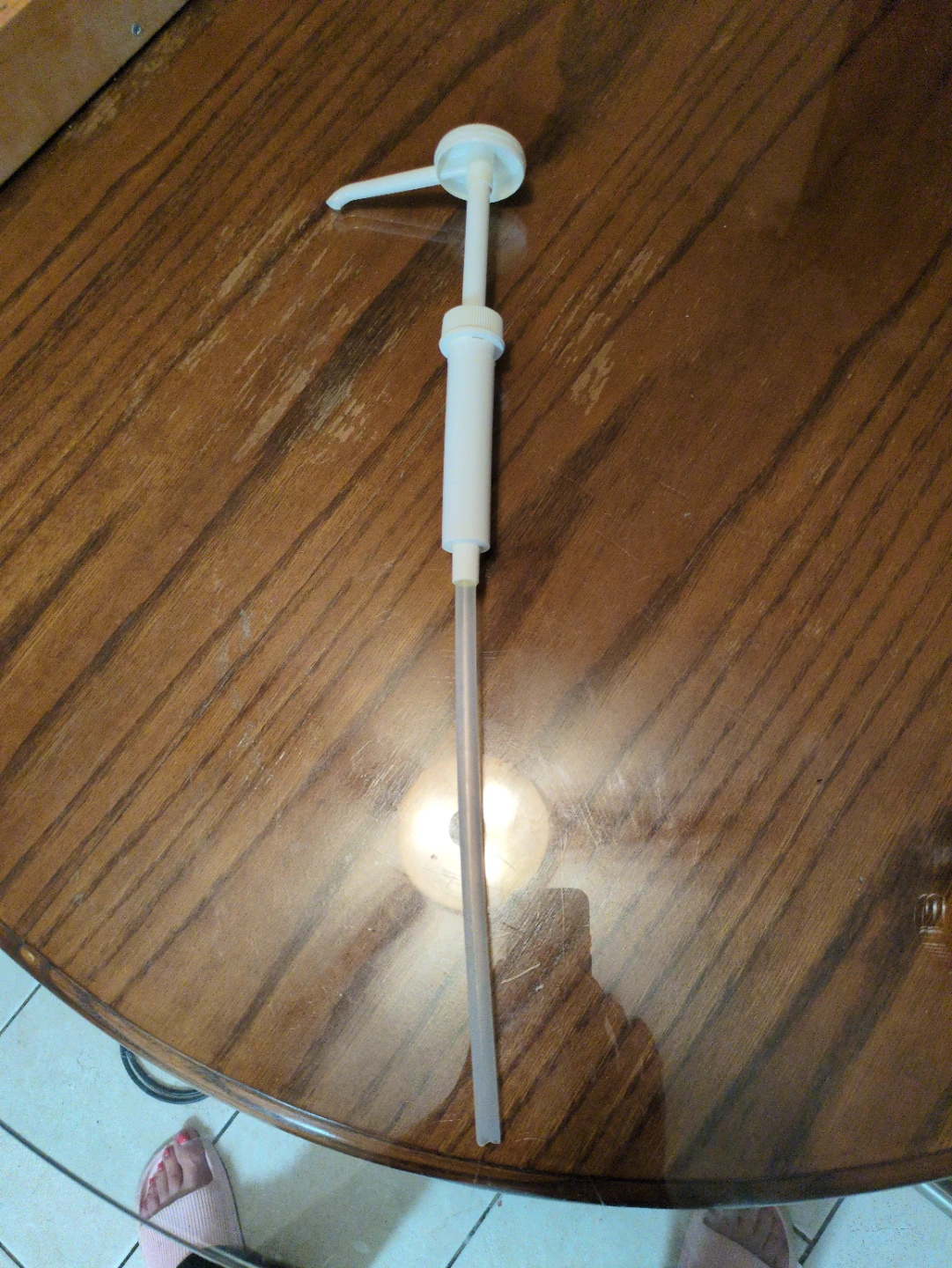 White Pump Dispenser for Syrup or Sauces and cooking oil