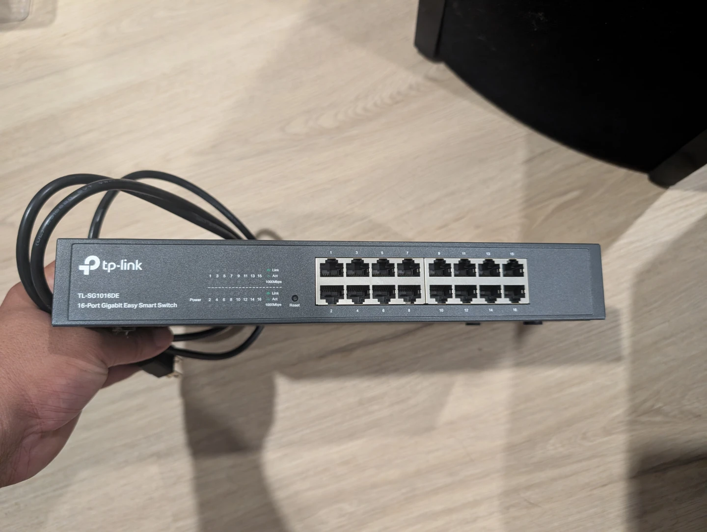 TP-Link TL-SG1016DE 16-Port Gigabit Smart Switch