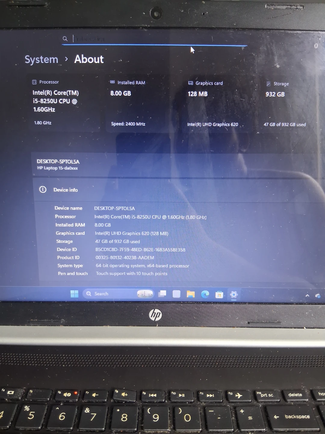 HP Laptop - photo 2