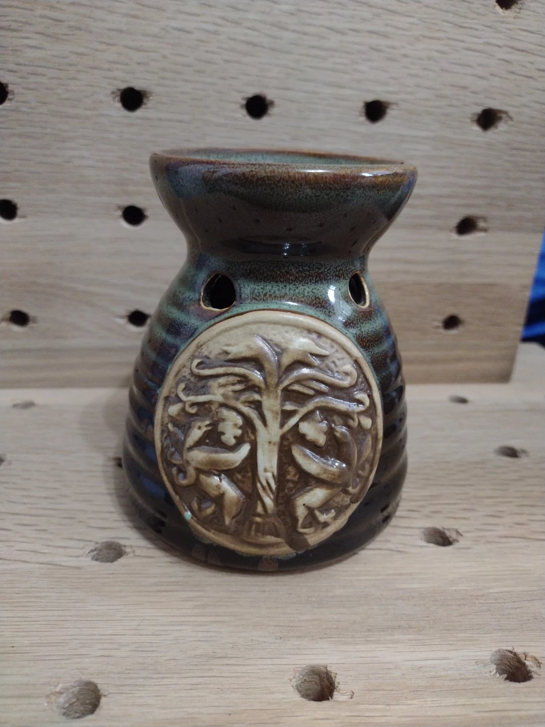 Ceramic Oil Burner with Griffins