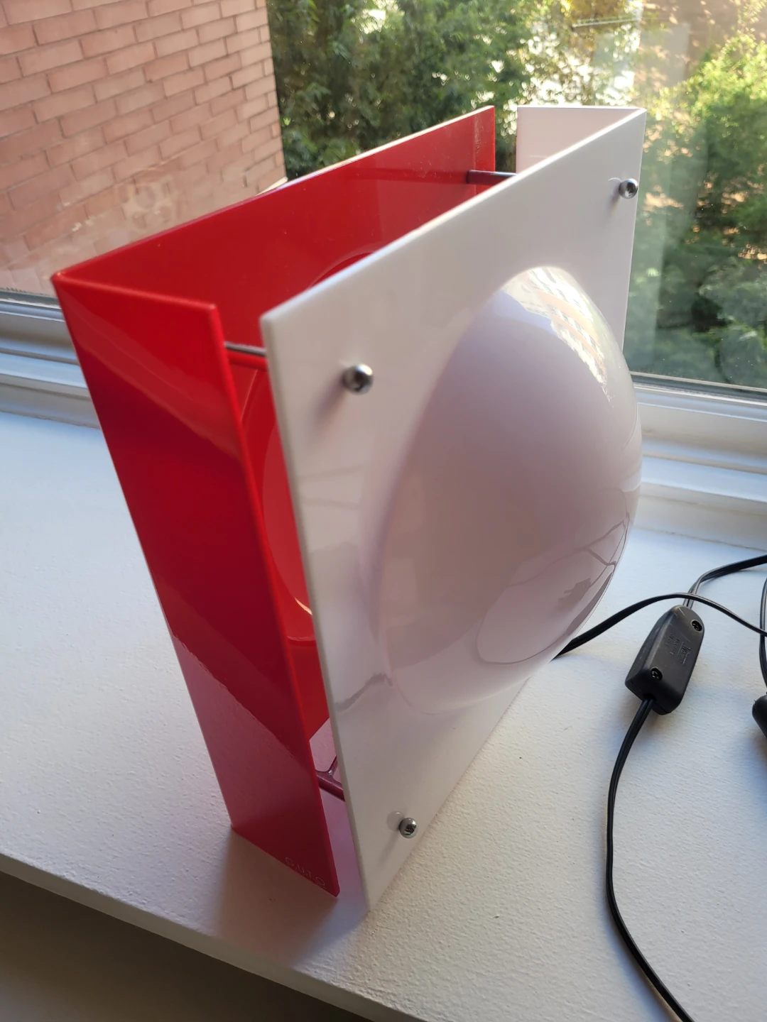 Luminaria Bola Red and White Modern Desk Lamp with Type C Plug - photo 5