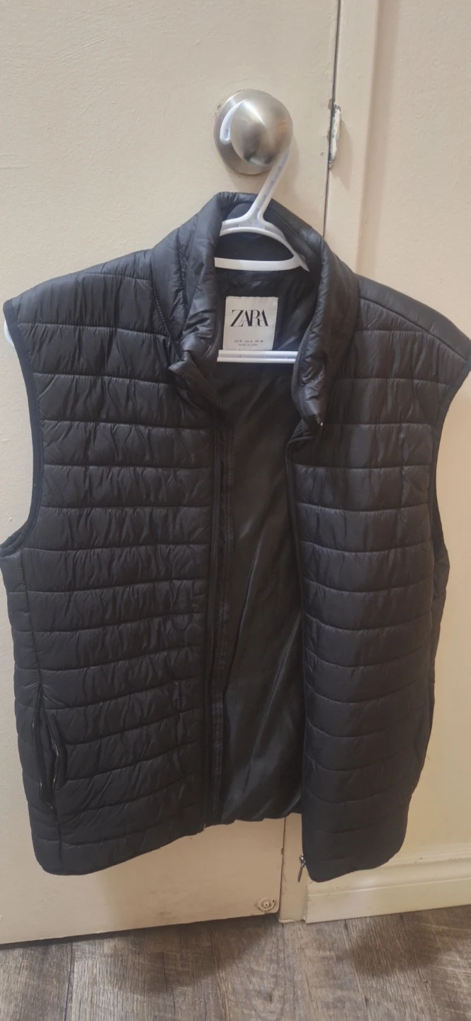 Black Zara Puffer Vest - photo 3