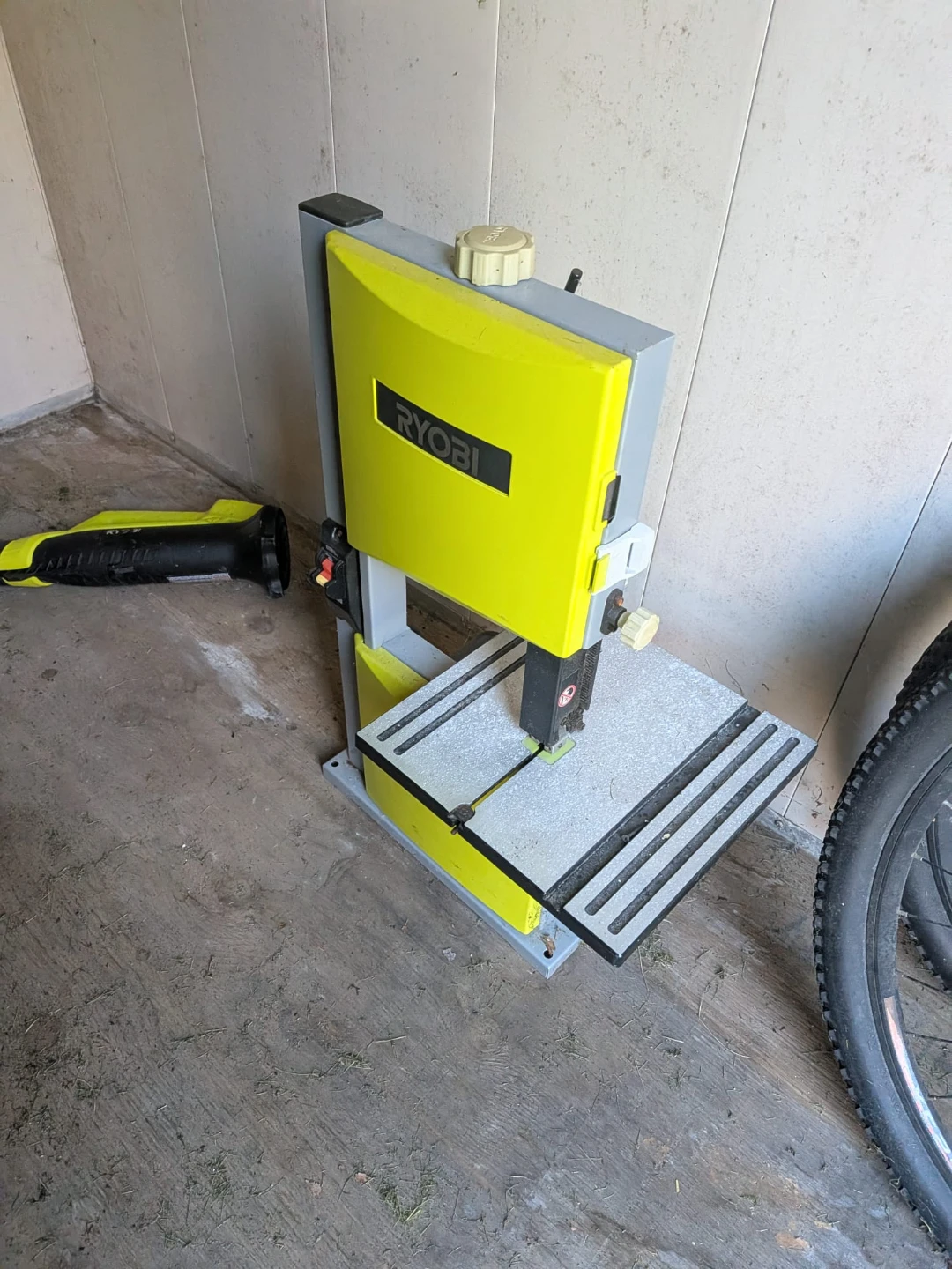 Ryobi Bandsaw