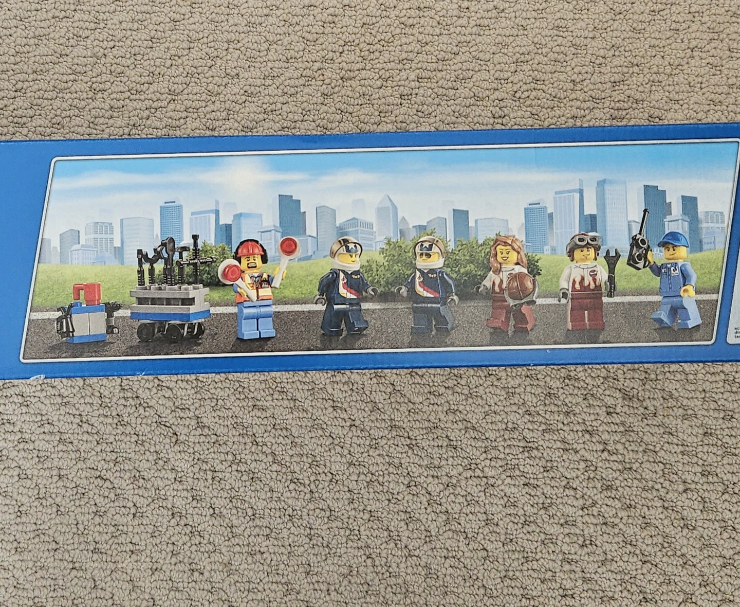 New (Retired Set) LEGO City 60103 Airport Air Show - photo 3