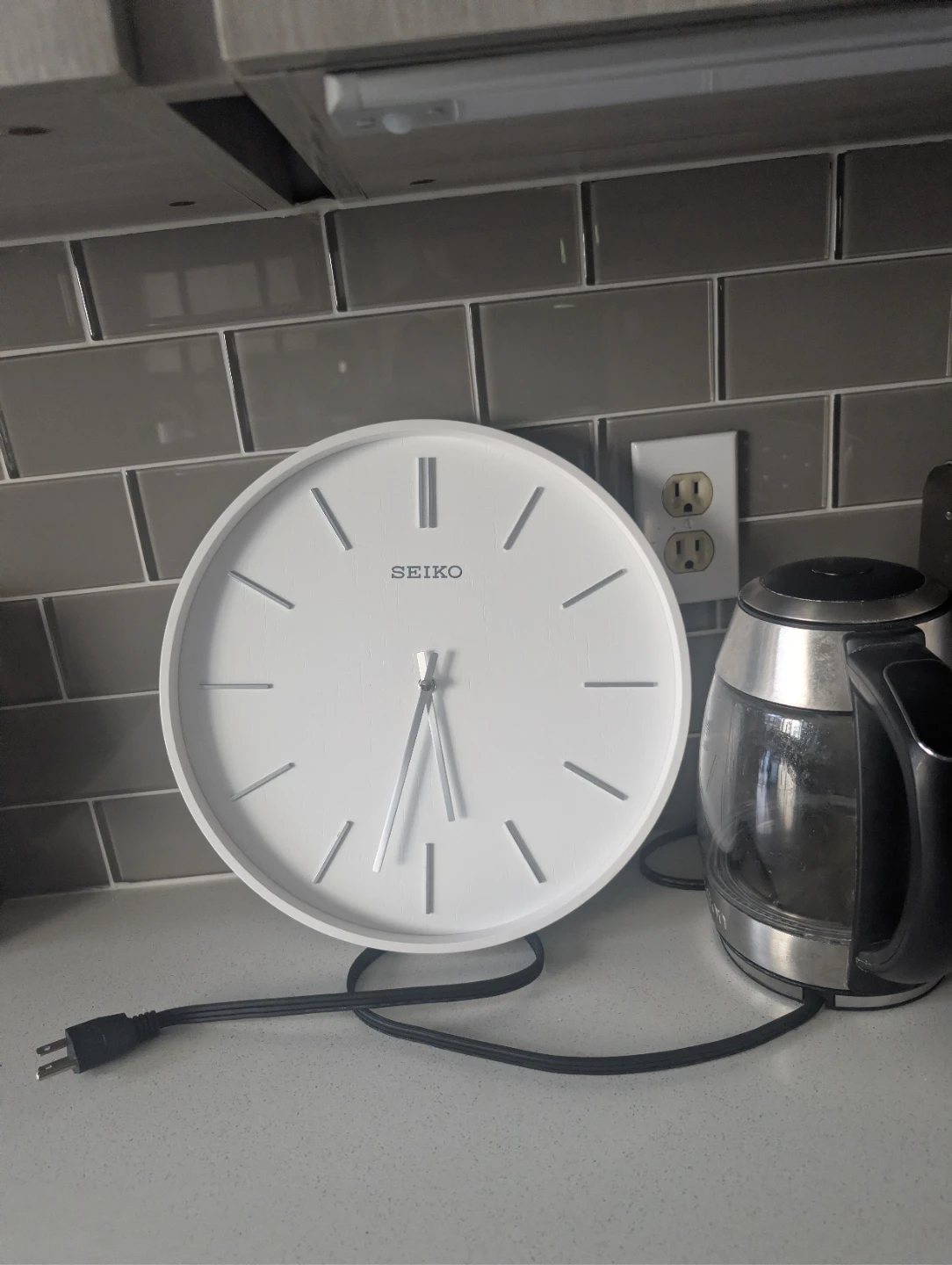 White Seiko QXA765W Quartz Wall Clock - photo 2
