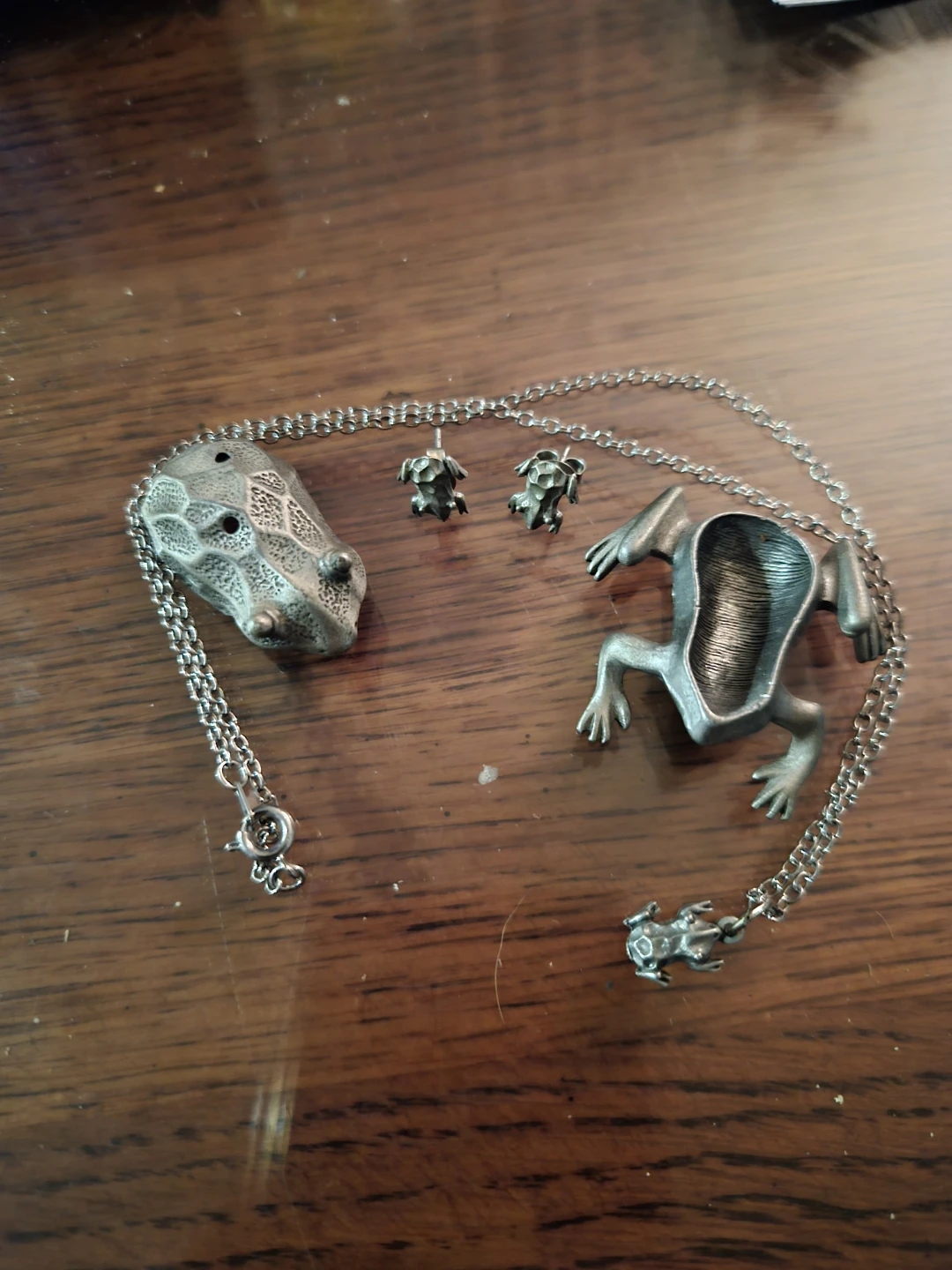 Pewter Frog  Pendant Necklace & Earrings Set - photo 4