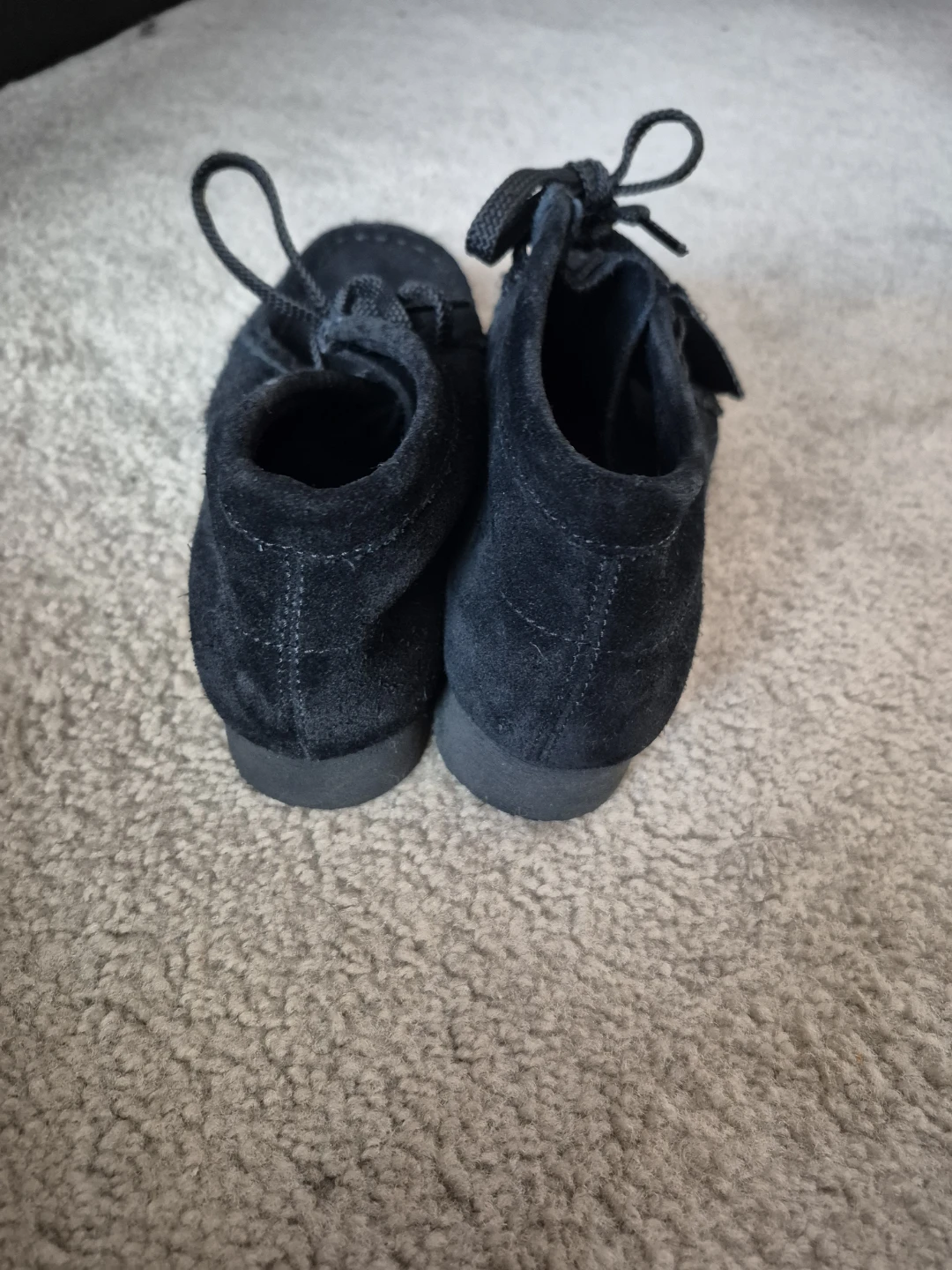 Clarks Wallabee Shoes - Black Suede - Size 3.5W - photo 2