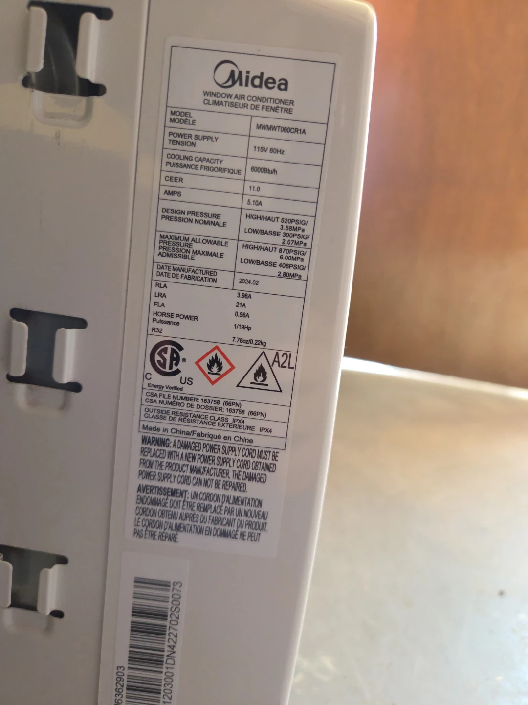 6000 BTU Air conditioner - used 2 seasons - photo 3