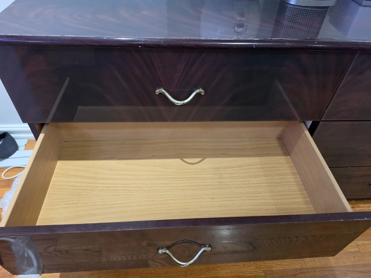 Dark Wood Dresser with 6 Drawers - photo 4
