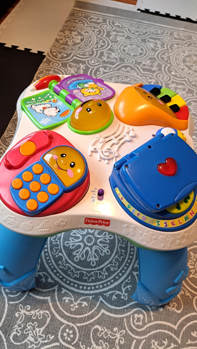 Fisher-Price Laugh & Learn Smart Stages Activity Table