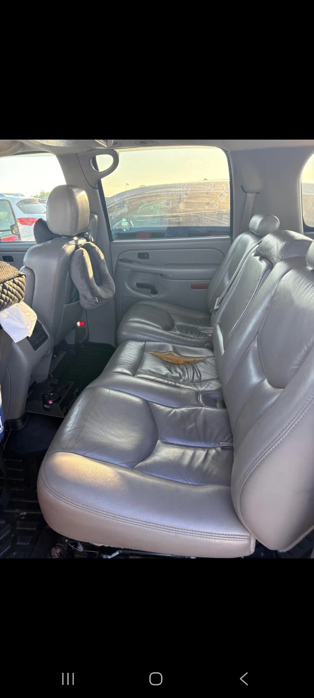 Chevrolet Suburban Z71 2004 4x4 — 5.3 V8 - photo 5